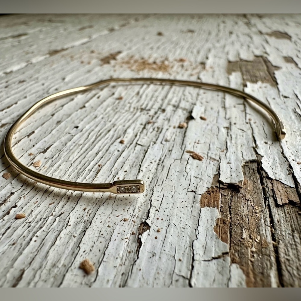 Bluboho Hold me tight diamond bracelet bangle 14k gold, white diamonds - Picture 3 of 11